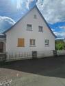 Front - 7 Zimmer Mehrfamilienhaus, Wohnhaus in Bad Endbach