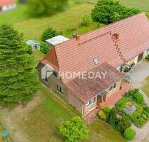Großzügiges Landanwesen mit Scheune, Nebengebäuden und über 4.400 m² Grundstück - Lalendorf Roggow