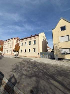 Ansicht - Mehrfamilienhaus, Wohnhaus mit 160,00 m&sup2; in Plattling zum Kaufen