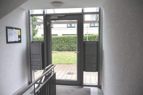 Eingangsbereich - 3 Zimmer Etagenwohnung in Leinfelden-Echterdingen