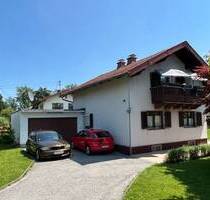 Nähe Happinger See! - 495.000,00&nbsp;EUR Kaufpreis, ca.&nbsp; 108,00&nbsp;m&sup2;&nbsp;Wohnfl&auml;che in Raubling (PLZ: 83064) Pfraundorf