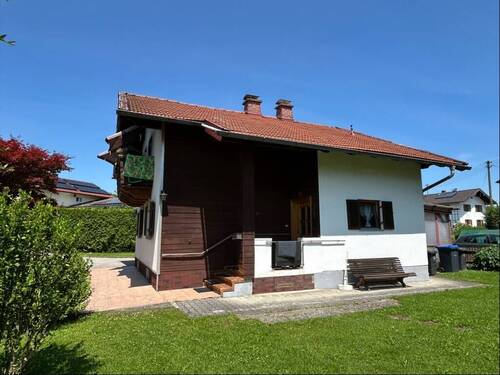 Eingangsseite - 4 Zimmer Mehrfamilienhaus, Wohnhaus in Raubling