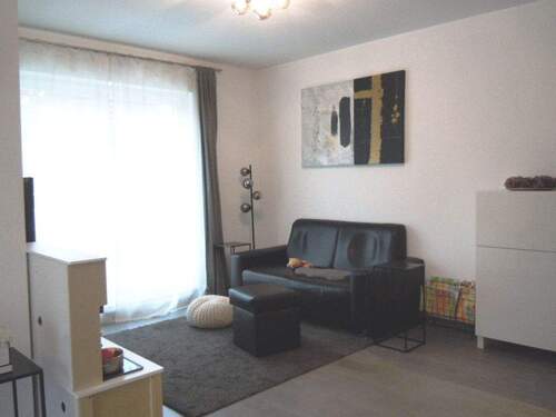 Wohnbereich (Einrichtungsbeispiel).JPG - 