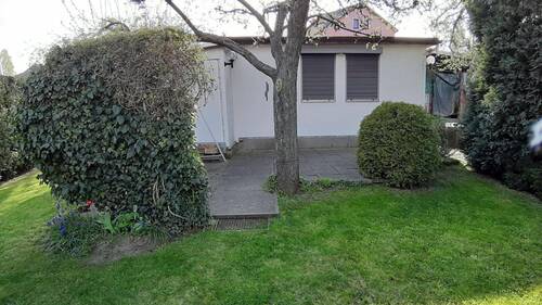 Gartenhaus mit Terrasse - 