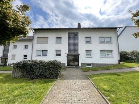 Außenansicht - Charmante Dachgeschosswohnung in gefragter, ruhiger Lage von Neuenrade zu vermieten