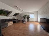Wohnzimmer - 3 Zimmer Etagenwohnung zur Miete in Neuenrade