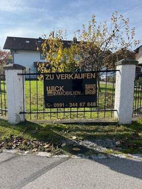 Ansicht - 9 Zimmer Mehrfamilienhaus, Wohnhaus in Niederalteich