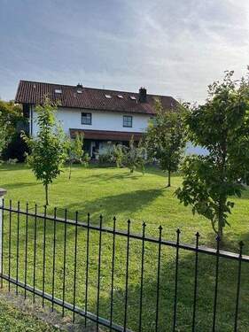 Ansicht - Mehrfamilienhaus, Wohnhaus mit 271,00 m&sup2; in Niederalteich zum Kaufen