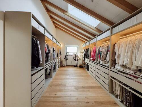 27 Ankleidezimmer OG.jpg - 