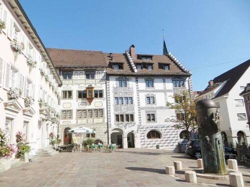 Markplatz - Liebevoll renovierte, möblierte Büroräume im historischen Gebäude in der Stadtmitte mit TG-Stellplatz.