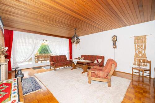 Wohnzimmer im Erdgeschoss - 