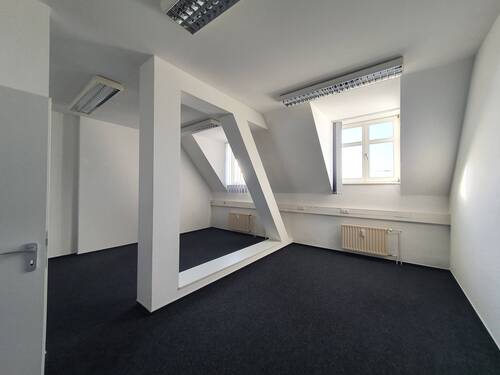 20220120_094809.jpg - Büro zur Miete in Magdeburg