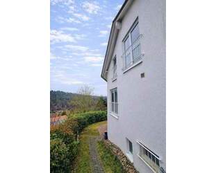 Attraktive Doppelhaushälfte in sonniger Hanglage mit Blick ins Grüne - Wilhelmsfeld