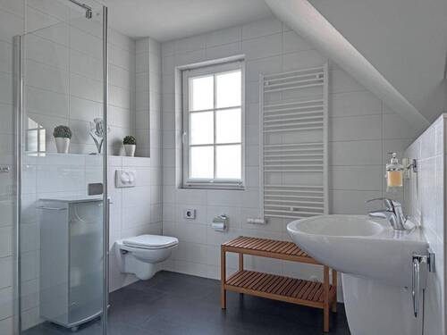 Duschbad im Obergeschoss - 