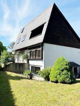 .. in sonniger Lage ! - Architektenhaus mit Einliegerwohnung am Rande der Altstadt !