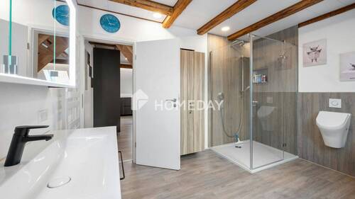 1. OG Badezimmer 1 2 - 