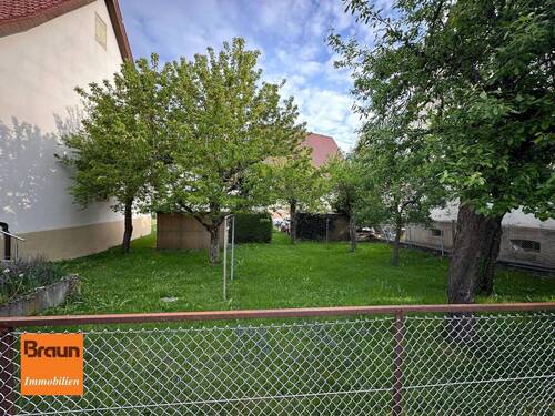 Wohnhaus mit Scheune, Trossingen - 