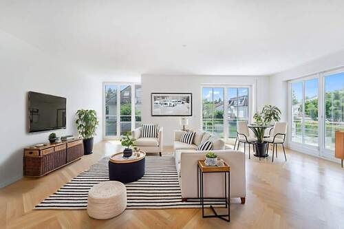 Wohnzimmer virtuell - Hochwertige 4-Zimmer-Wohnung in TOP-Lage von Waldtrudering