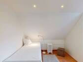 Schlafzimmer 3 im Dachgeschoss - 