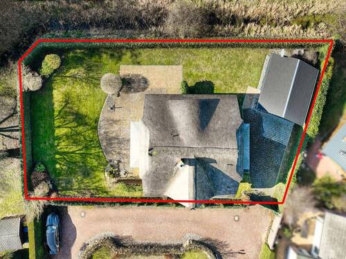 Die Liegenschaft von oben - 