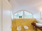 Tageslicht-Vollbad im Dachgeschoss - 