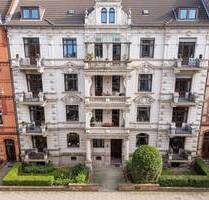 Wohnen über den Dächern Wiesbadens - Charmante Maisonette mit Sonnenterrasse
