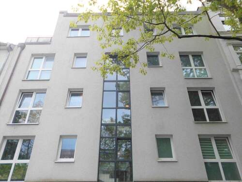 Hausansicht - Helle 2 Zimmer-Wohnung ab 01.12.! Baererstraße! Harburg-Mitte!