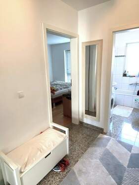 Wohnflur Richtung Schlafzimmer - 