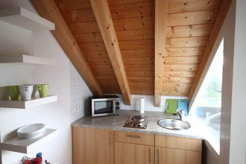 Küchenzeile - 1 Zimmer Etagenwohnung in Küssaberg