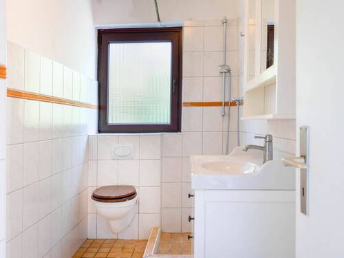 Duschbad im Erdgeschoss - 