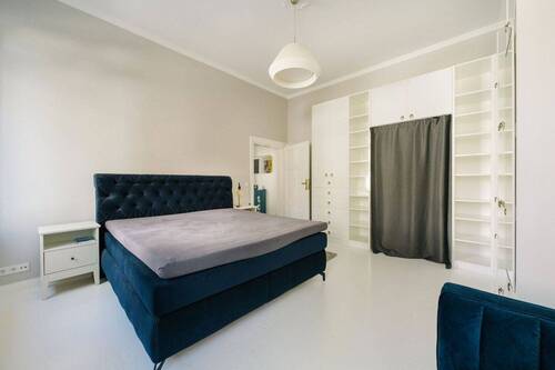 Schlafen & Design Wandschrank - 