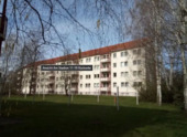 Hausansicht - 3-Raum-Wohnung mit Balkon - 35.000,00 EUR Kaufpreis,