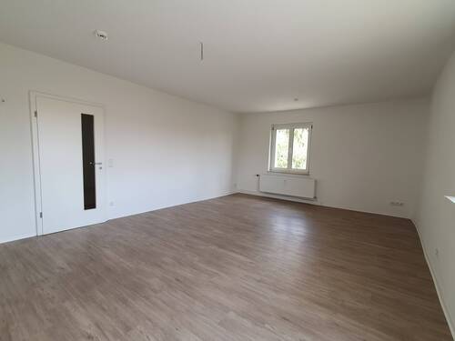 Wohnzimmer - 3 Zimmer Etagenwohnung in Gera