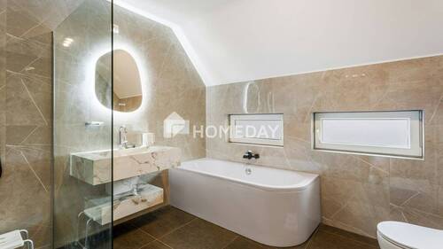 1. OG Badezimmer 1 - 