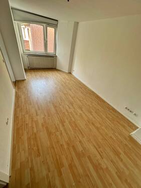 991 2. OG Zimmer.jpg - 2 Zimmer Etagenwohnung in Essen