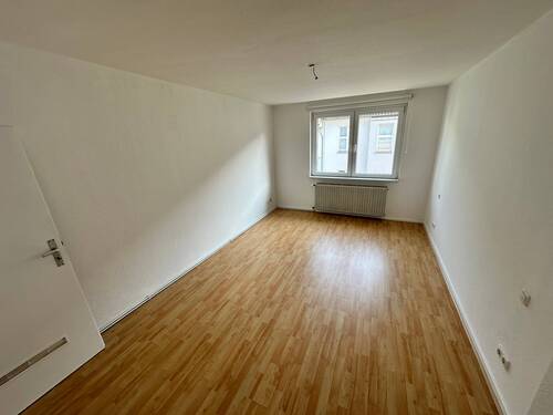 20241107 991 2. OG.jpg - Etagenwohnung mit 44,00 m² in Essen zur Miete