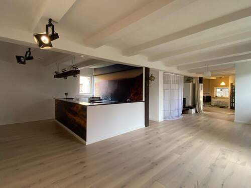 Große Freifläche Anbau - 