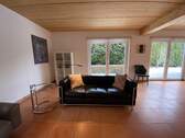 Wohnzimmer mit Gartenblick - 