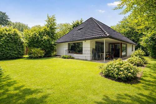 gemütlicher Garten - 7 Zimmer Mehrfamilienhaus, Wohnhaus zum Kaufen in Hamburg