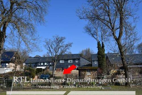 sonniger Bauplatz - Baubeginn sofort möglich! - 29.500,00&nbsp;EUR Kaufpreis, ca.&nbsp; 0,00&nbsp;m&sup2;