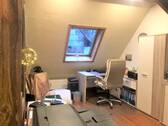 Arbeitszimmer 1.OG in der größeren Wohneinheit - 