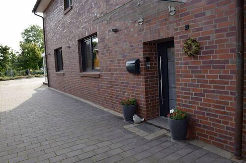 Eingang Betreiberwohnung - 5 Zimmer Einfamilienhaus in Bülkau