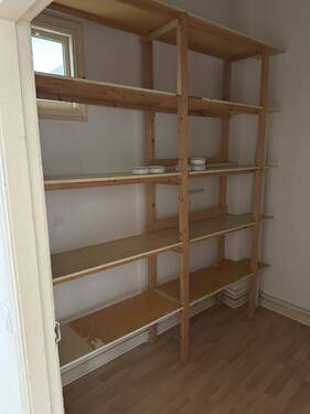 Abstellkammer - 