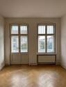 Zimmer 4 - Bezugsfrei: Großzügige, lichtdurchflutete 4-Zi.-Altbauperle mit Balkon fußläufig zum Lietzenseepark!