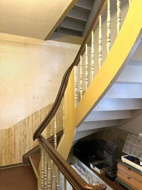 Treppe
- 