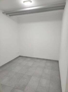 ca. 2,40 m Raumhöhe - 