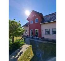 Wohnen nahe der Ostsee - besonderes Haus mit Dachterrasse, Kamin und großem Garten in Bastorf
