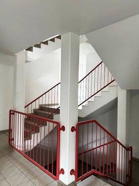 .. gepflegtes Haus ! - 3 Zimmer Etagenwohnung in Würzburg