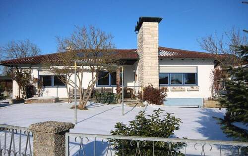 Hausansicht - 8 Zimmer Einfamilienhaus in Pocking