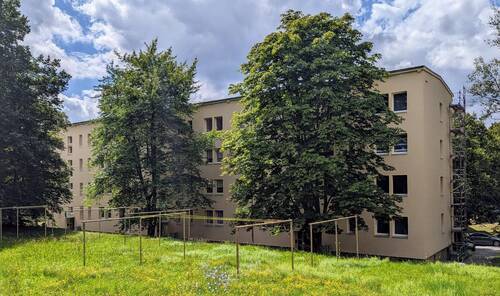 Hausansicht Rückseite - 3 Zimmer Etagenwohnung in Gera